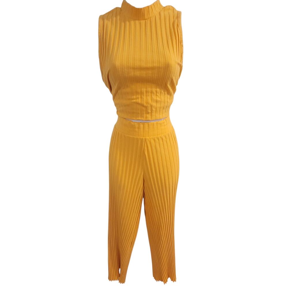 A New Day Womenโs M Tangerine Ribbed 2 Piece Top Wide Leg Pants Matching Set